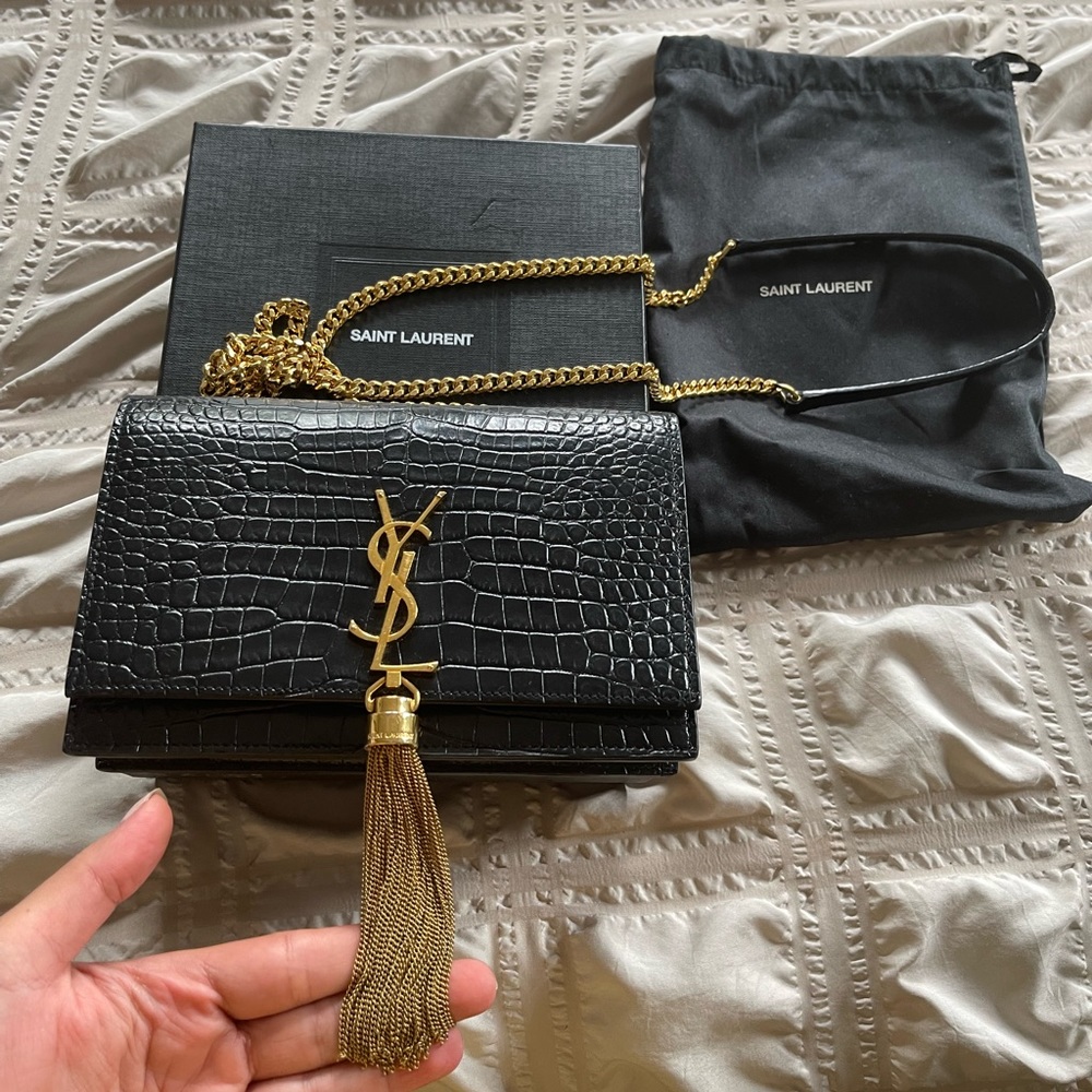 SAINT LAURENT Kate Tassel Croc-Embossed Leather Shoulder Bag